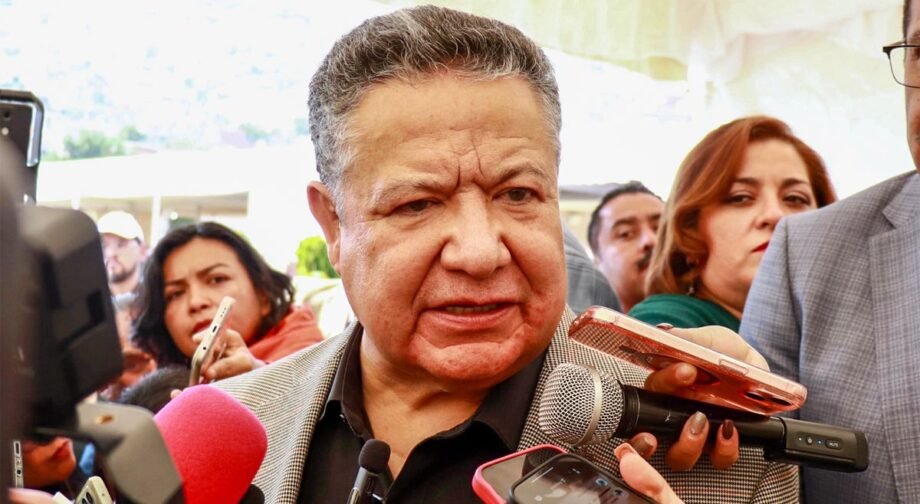 Menchaca minimiza chat entre Ochoa y Adán Augusto